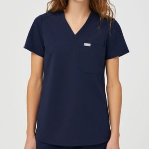 Figs Catarina scrub top